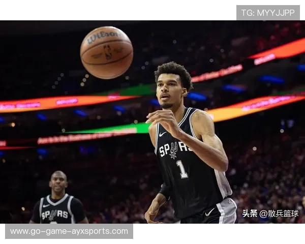 福克斯关键传球制造空位，国王在主场拿下胜利